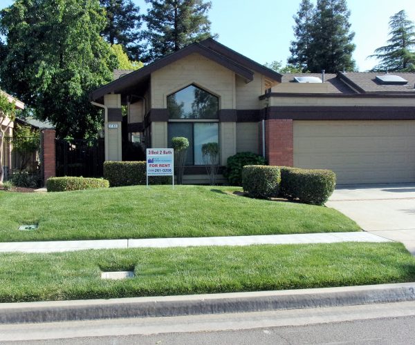 3185 W. Spruce Ave Fresno, Ca. 93711